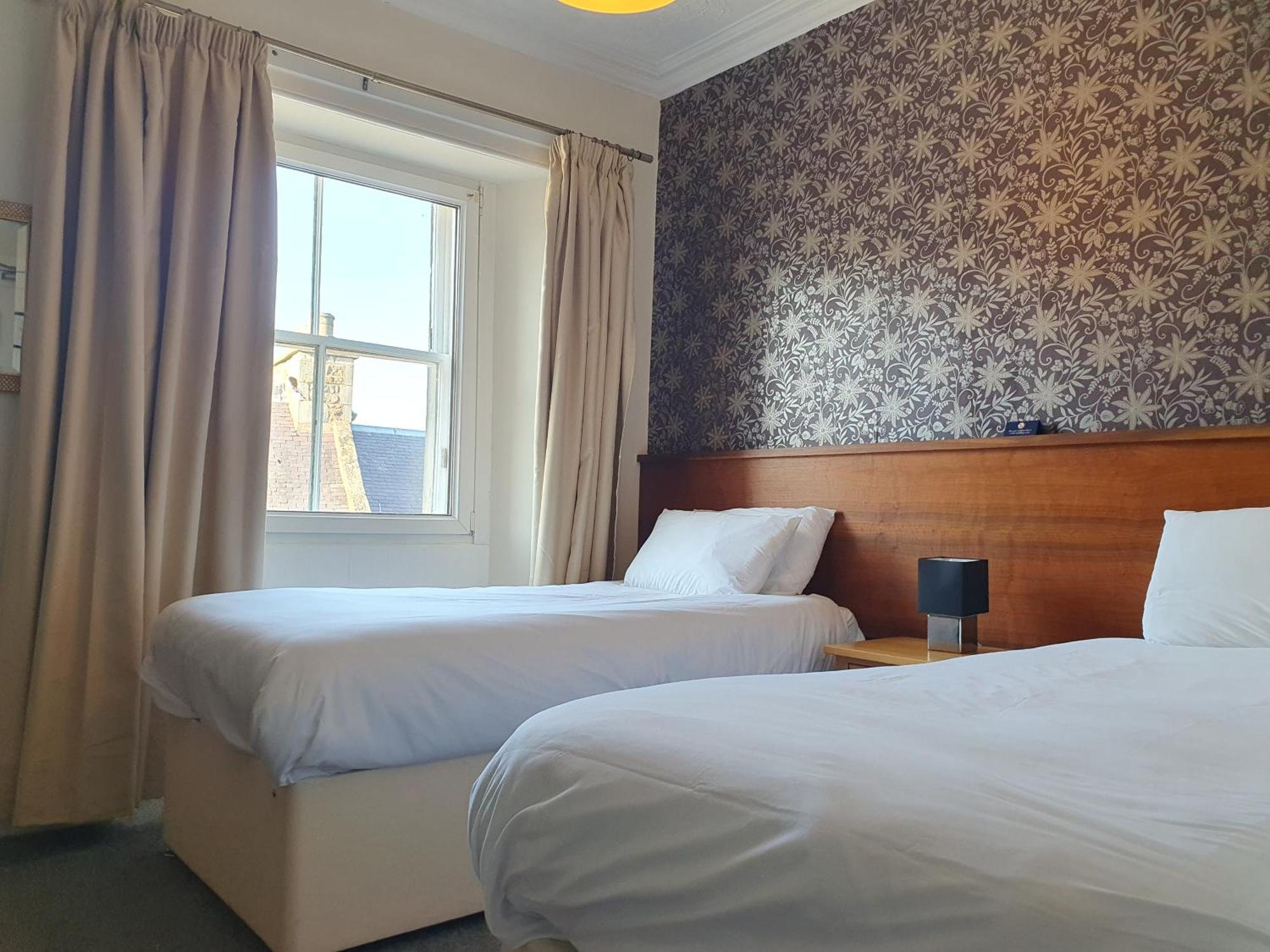 ג'דבורו The Royal Hotel מראה חיצוני תמונה